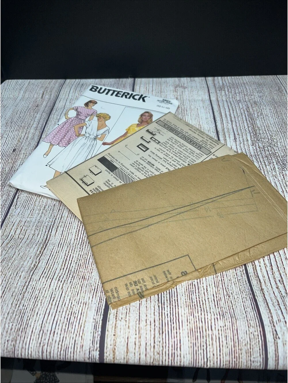 Vintage Butterick Dress Pattern #3807 Uncut Size 12-14-16
